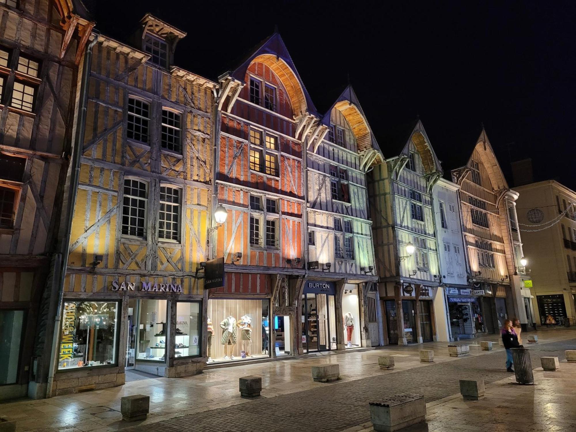 Le Petit Bouchon De Troyes Classe 3 Etoiles Ngoại thất bức ảnh